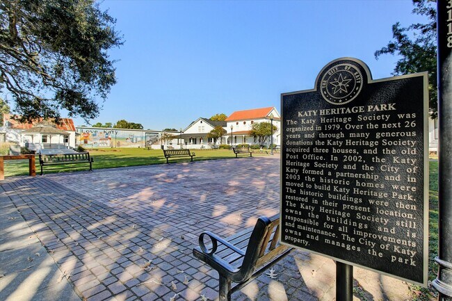 Foto del edificio - 5359 Little John Ln