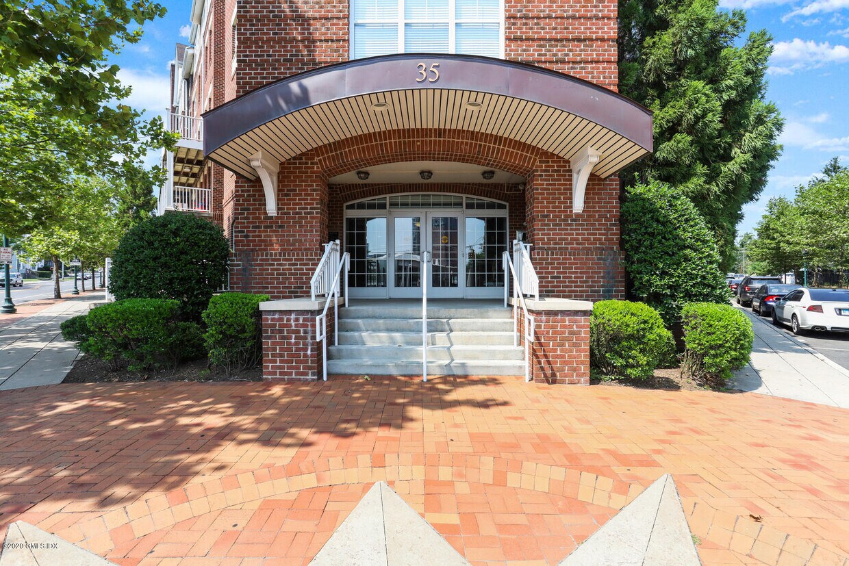 35 W Broad St Unit 225, Stamford, CT 06902 Apartment for Rent in