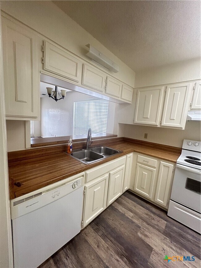 Foto del edificio - 1133 Ashby St