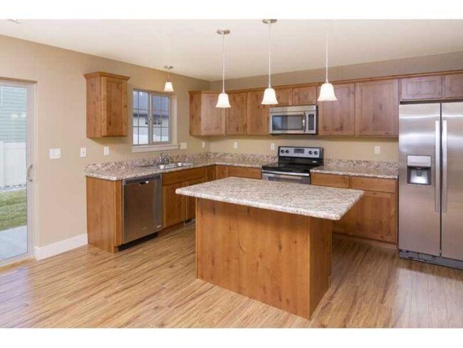 Foto del edificio - 4 bedroom in Billings MT 59106
