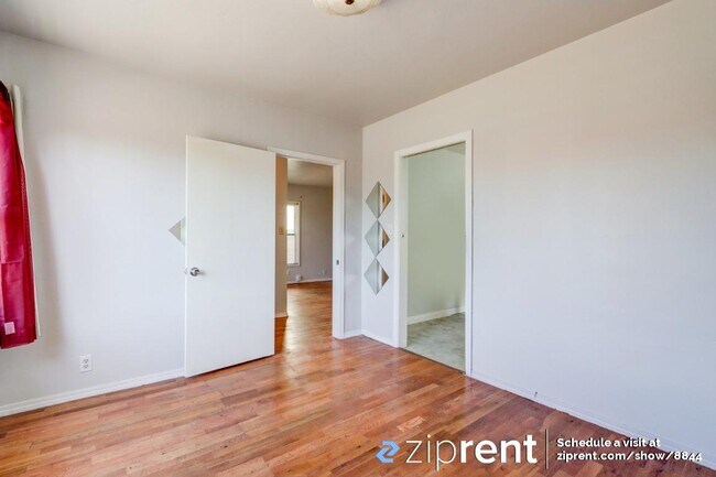 Foto del edificio - 1911 Georgia St