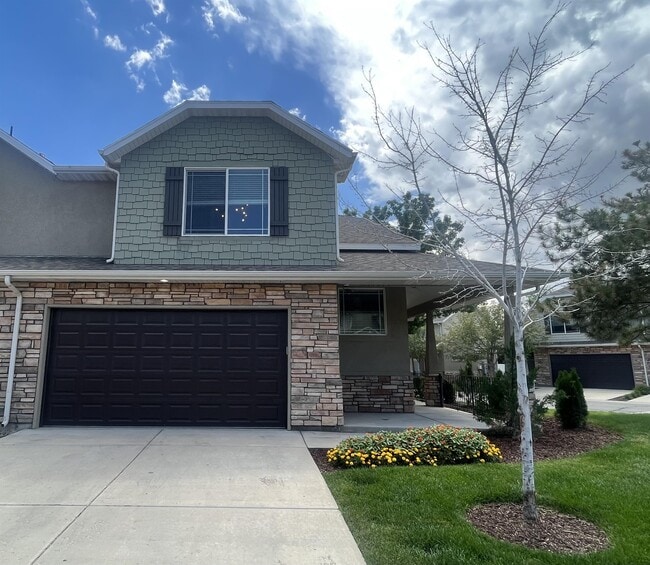 Photo - 632 E Long Shadow Dr (Draper, UT) Townhome