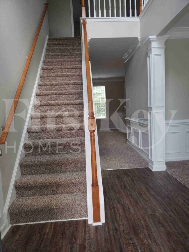 Building Photo - 1415 Paulonia Way