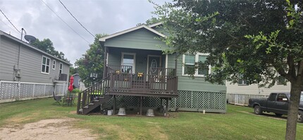 Building Photo - 718 E Columbus Dr