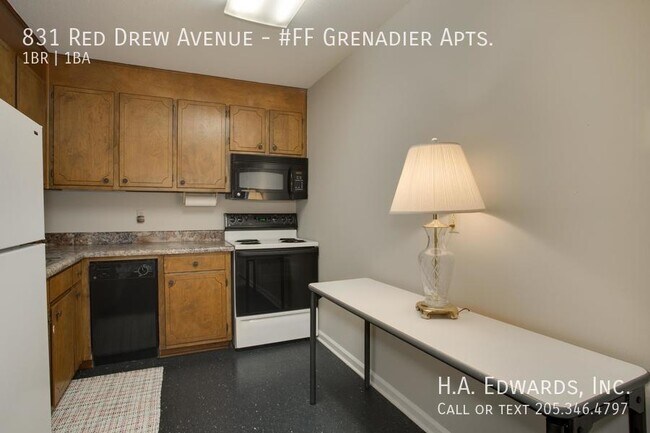 Foto del edificio - 831 Red Drew Ave