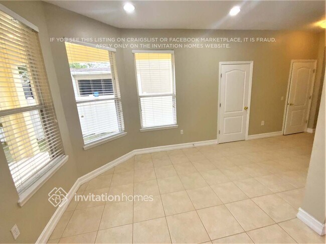 Building Photo - 6920 Beargrass Rd