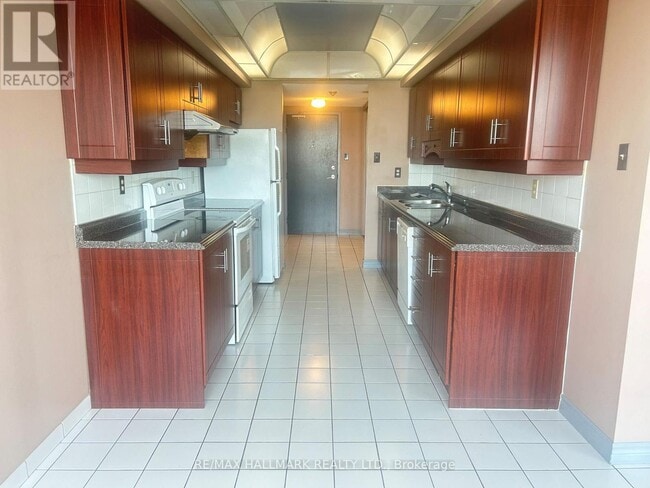 Building Photo - 4725 Sheppard Ave E