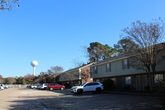 Building Photo - 627 N Montgomery St