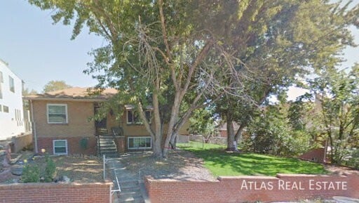 Building Photo - 2716 Grove St