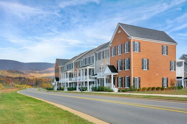 Photo - 1232 Old Trail Dr Townhome