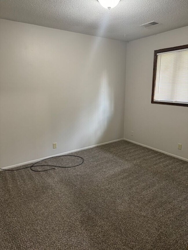 Foto del edificio - Hillside Rentals (4722 N. 61st St.)