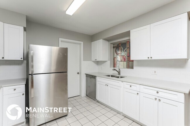 Foto del edificio - 723 E Grove Pl