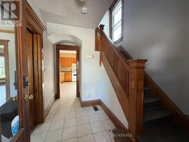 Building Photo - 4712 Cookman Crescent