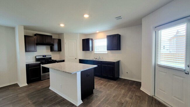 Foto del edificio - Beautiful Home in Whisper Falls!