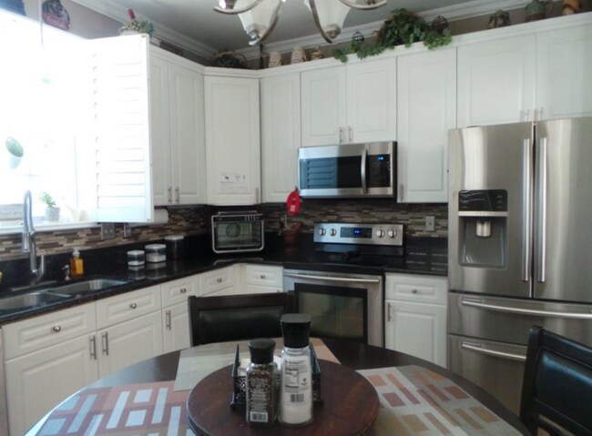 Foto del edificio - 4432 Salem Springs Way