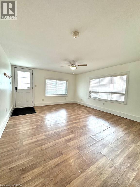 Photo du bâtiment - 116 Kent St S