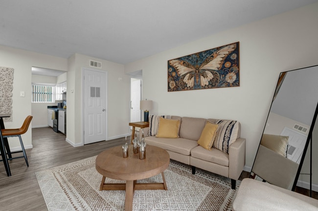 Building Photo - Emberly Apartments