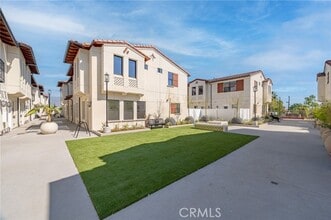 Building Photo - 170 New Ave