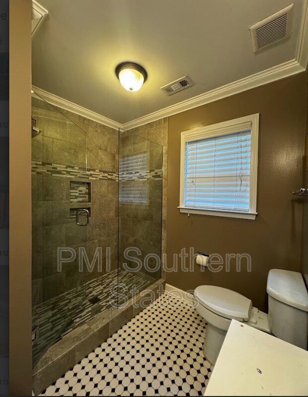 Foto del edificio - 203 Provence St