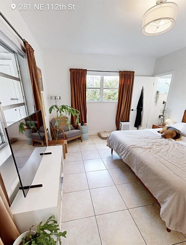 Foto del edificio - Northeast 112th Street, Miami, FL 33161 - 3 BR 2 BA single-family home