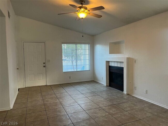 Foto del edificio - 3657 Lucky Horseshoe Ct