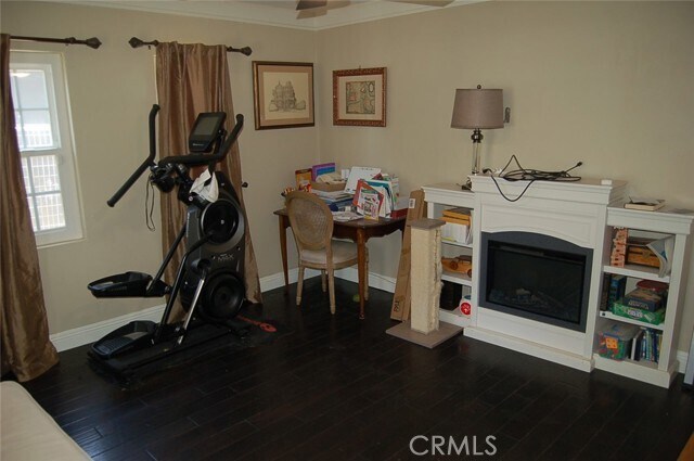 Foto del edificio - 1188 W Cypress Ave