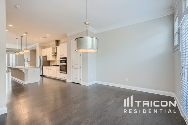 Building Photo - 2303 Mclean Chase