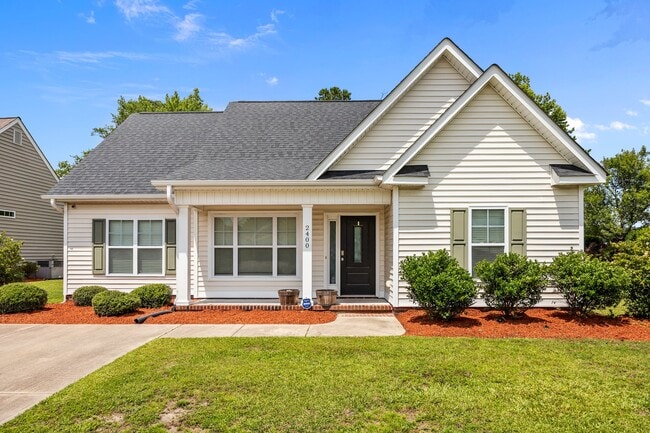 Photo - 2400 Camille Dr House