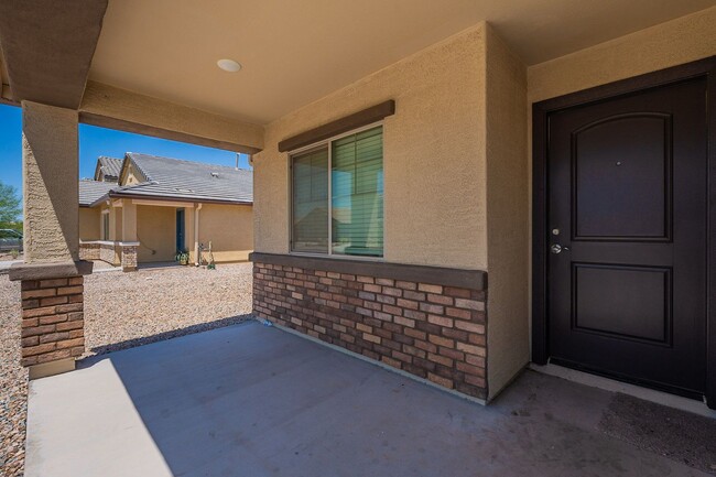 Building Photo - Spacious New-Build Family Home!