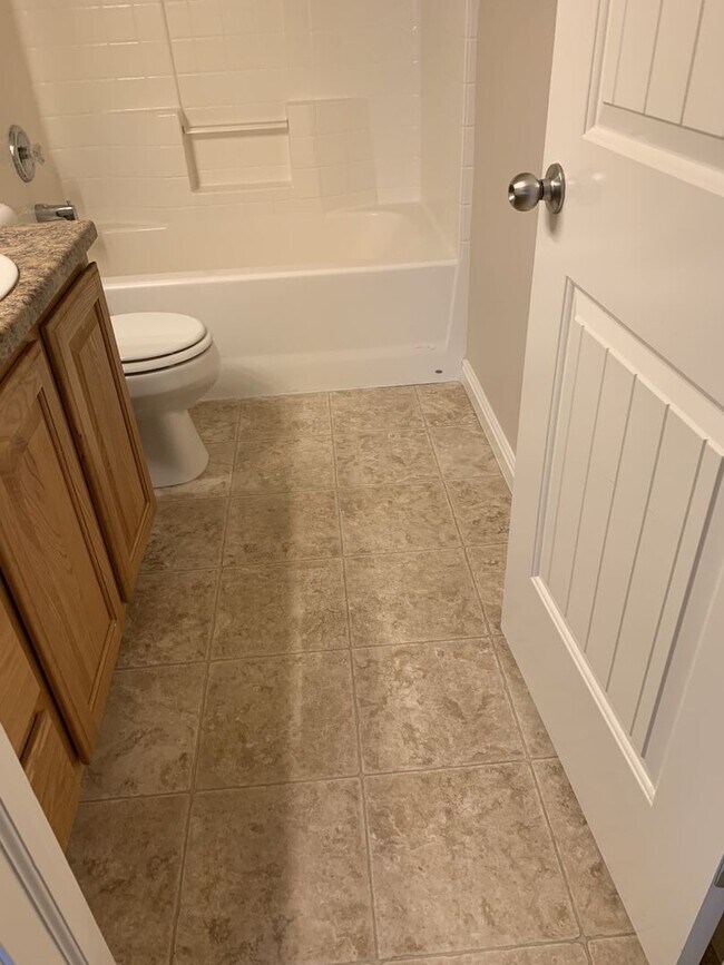 Foto del edificio - Skyhawk 3 bedroom 2.5 bath with a single car garage