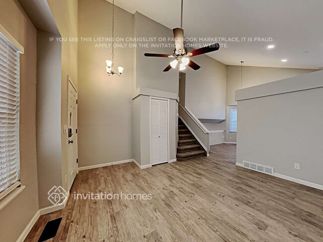 Foto del edificio - 240 Peck Ct