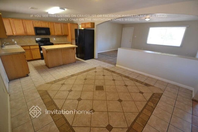 Foto del edificio - 5614 W Catalina Dr