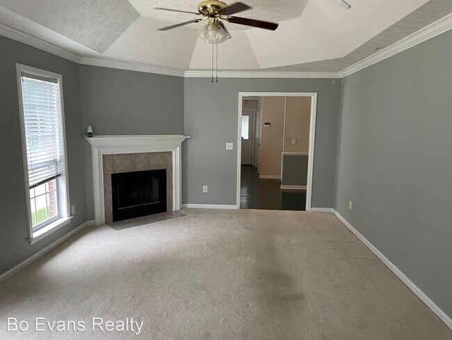 Building Photo - 3 br, 2 bath House - 6444 Chaprice Lane