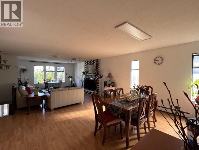 Photo du bâtiment - 9580 Blundell Rd