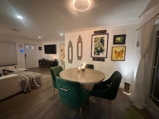 Foto del edificio - 928 NE 18th Ct