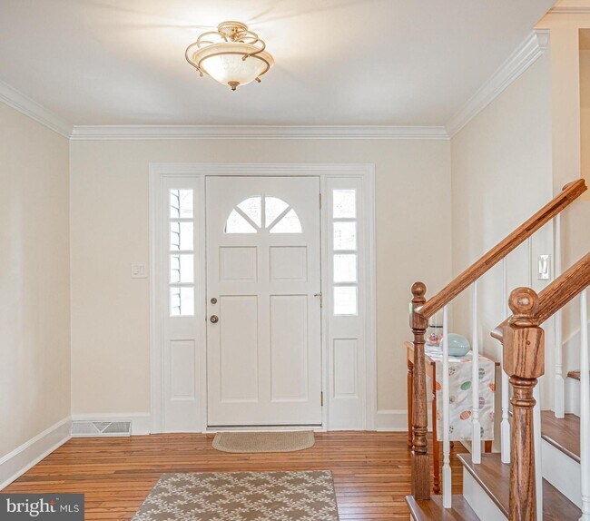 Building Photo - 1061 Lyme Ct
