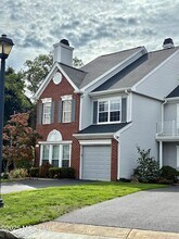 Building Photo - 61 S Manor Ct