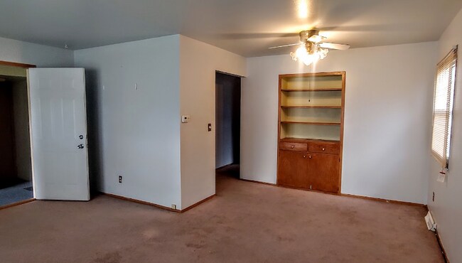 Building Photo - 6589 N 73rd St