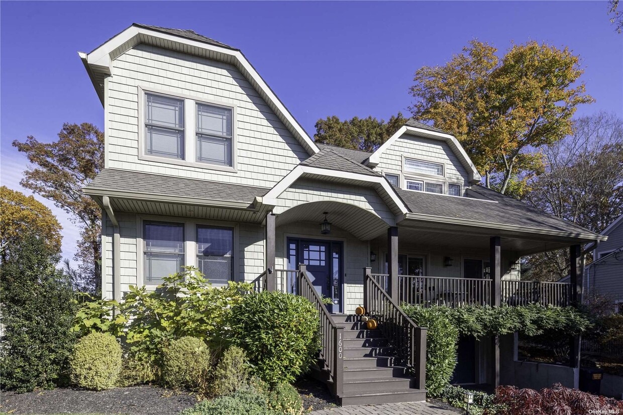 1600 Westview Dr, Mattituck, NY 11952 House Rental in Mattituck, NY
