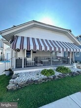 Building Photo - 12 N Swarthmore Ave