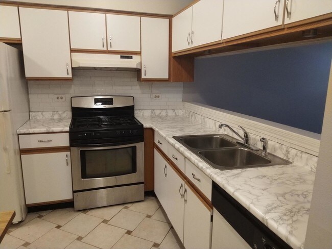Foto del edificio - 1341 Coldspring Rd