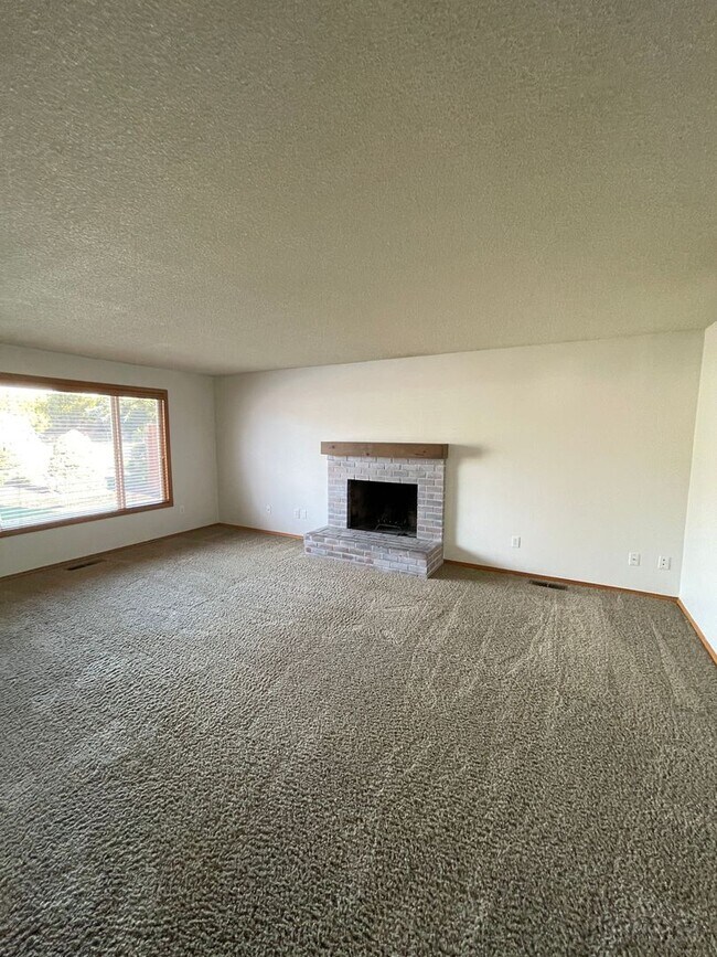 Foto del edificio - Cozy Three Bedroom