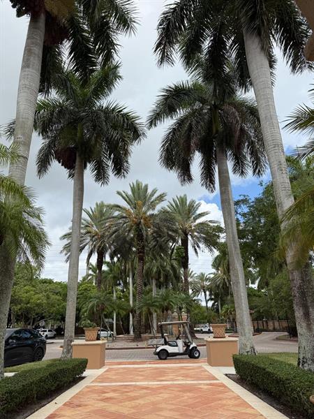 Foto del edificio - 4828 N State Rd 7