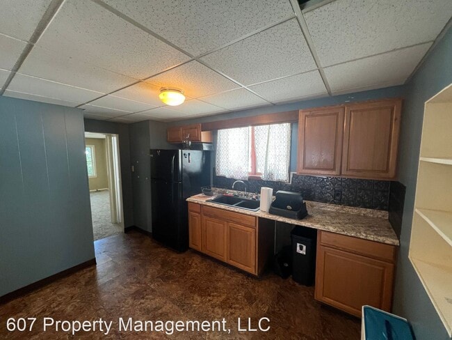 Building Photo - 3 br, 1.5 bath House - 126 Oak Hill Ave.
