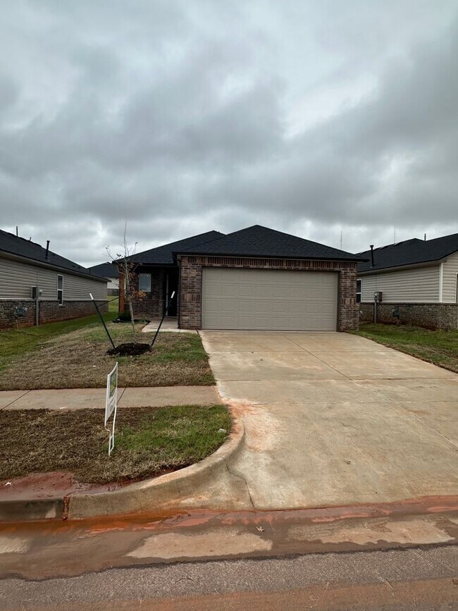 Foto del edificio - *Move In Promo* BRAND NEW Three Bedroom | ...
