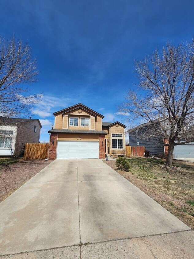 Primary Photo - Wonderful Home