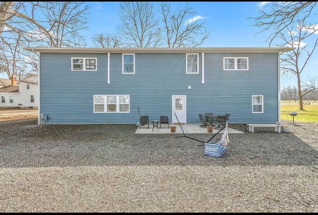 Building Photo - 367 Margaret Ann Dr