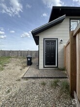 Building Photo - 9540 B-95113 113 Ave