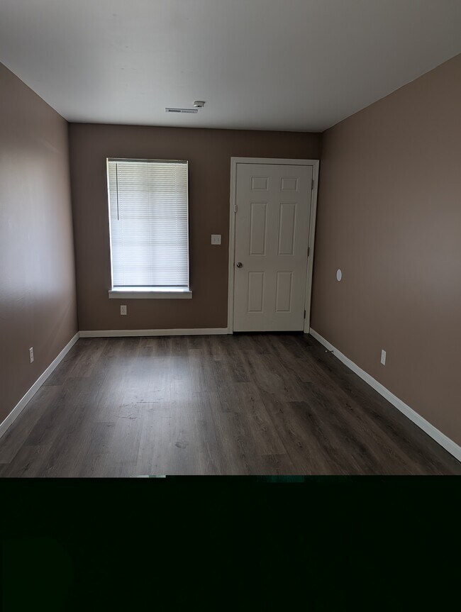 Sala de estar - 103 Sibley Rd