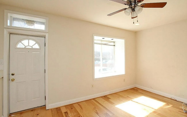 Building Photo - 4713 Umbria St